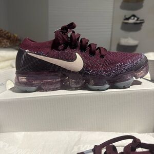 nike air vapor max sneakers/shoe